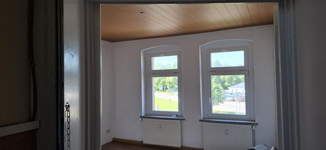 Günstige, 3-Raum-Wohnung in Kretzschau – Eingang zur Wohnung