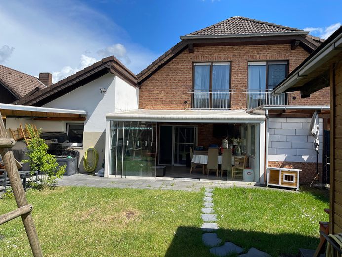 Hausansicht vom Garten