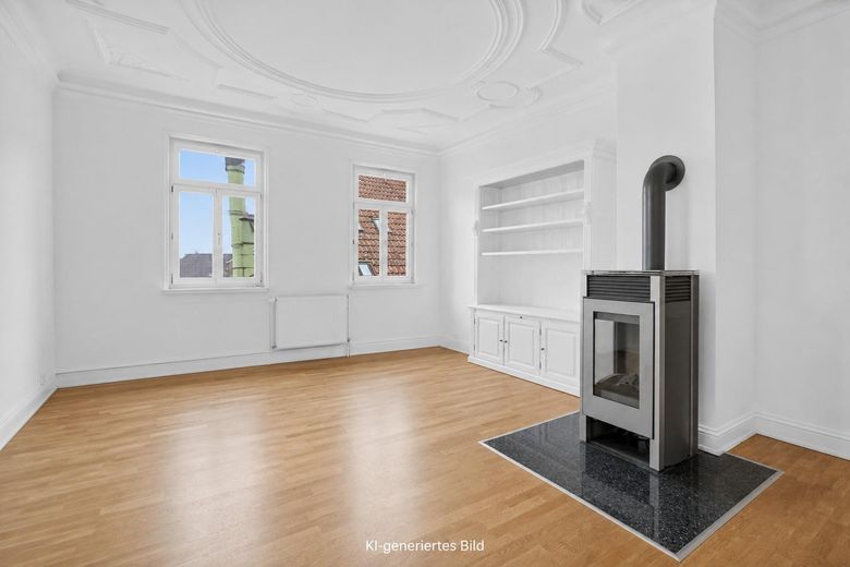 Stilvoll wohnen in der Esslinger Altstadt - 4,0 Zimmer Wohnung (provisionsfrei & leerstehend) – Wohnzimmer
