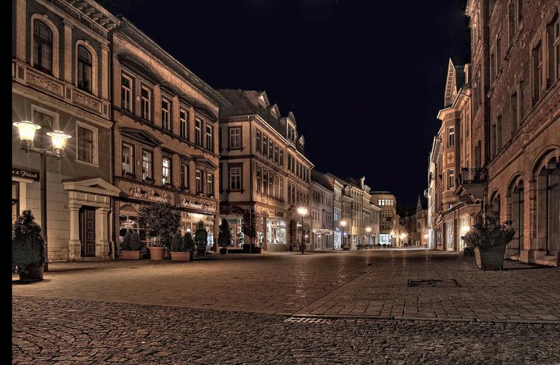 Marktstraße bei Nacht
