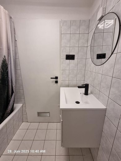 Helle 2-Zimmer Dachgeschosswohnung in Karlsfeld bei München – Foto 9