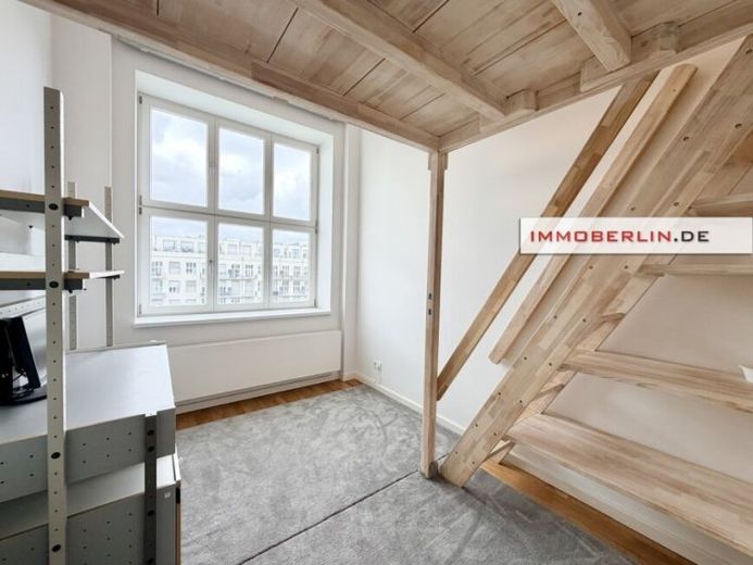 IMMOBERLIN.DE - Toplage im Baudenkmal! Kernsaniertes Loft mit Pkw-Stellplatz – Foto 1