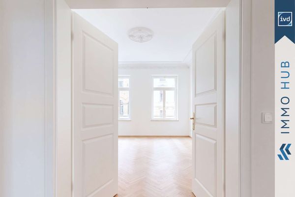 ++ Splendido appartamento d’epoca di 3 locali, libero da subito, con elementi in stucco e finiture di alta qualità ++