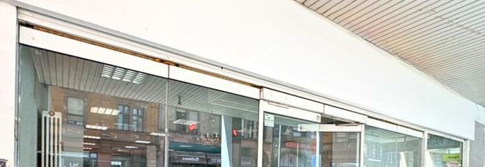 शहर-केंद्र स्थान पर, Bahnhofstraße के पास केंद्रीय रूप से स्थित बहुउपयोगी दुकान क्षेत्र