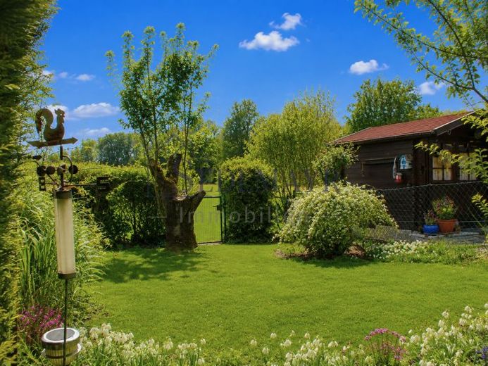 VERKAUF: Charmantes Reihenmittelhaus mit großem Gestaltungspotenzial! – Foto 1