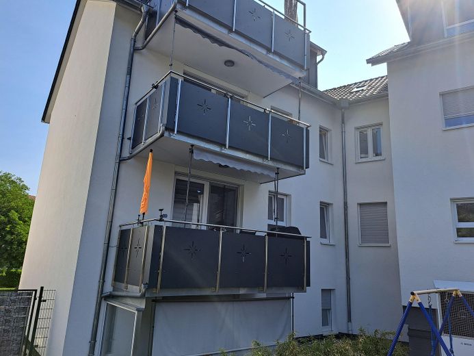 wunderschön geschnittene, lichtdurchflutete 3 Zi. DG- Wohnung – Foto 8