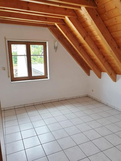 Schöne helle 3-Zimmer Wohnung in Schriesheim-Altenbach – Schlafzimmer