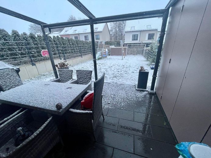 Terrasse mit Pergola