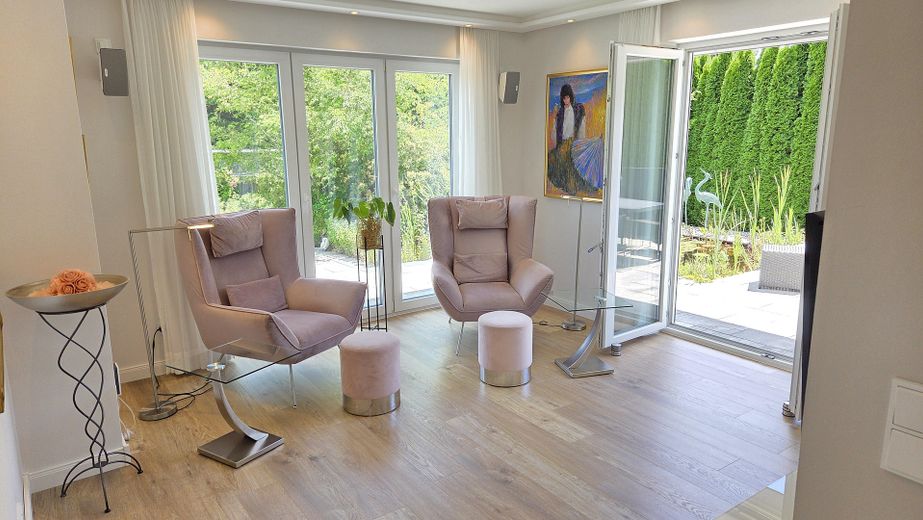 Senza provvigione: comfort abitativo senza compromessi – Spazioso, moderno e studiato nei minimi dettagli – Wohnzimmer (2)