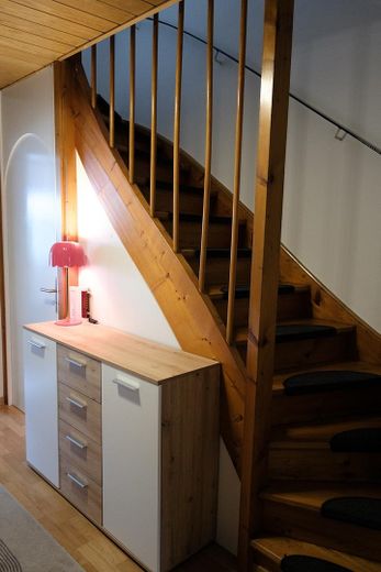 Gemütliches & bezugsfertiges Reihenmittelhaus in ruhiger, zentraler Lage von Senden Ay – Flur EG