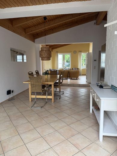 Maisonette mit Dachterrasse mitten in Warnemünde – Wohn-/Essbereich