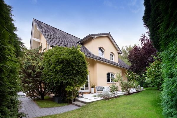 La vostra nuova casa con tecnologia ad alta efficienza energetica - a Lichtenrade