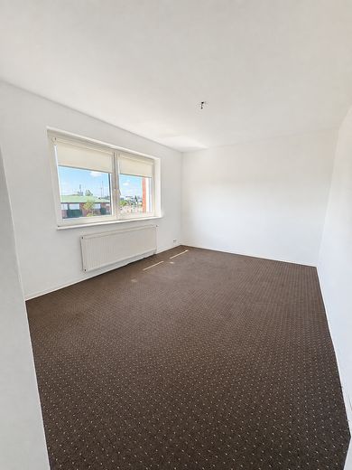 Großzügig geschnittene 3-Zimmer-Wohnung mit Balkon und viel Tageslicht in Bremerhaven-Mitte – Zimmer 3