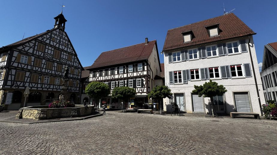 Erstbezug nach Sanierung | Helle 3,5-Zimmer-Wohnung in bester Innenstadtlage – Gebäudeansicht