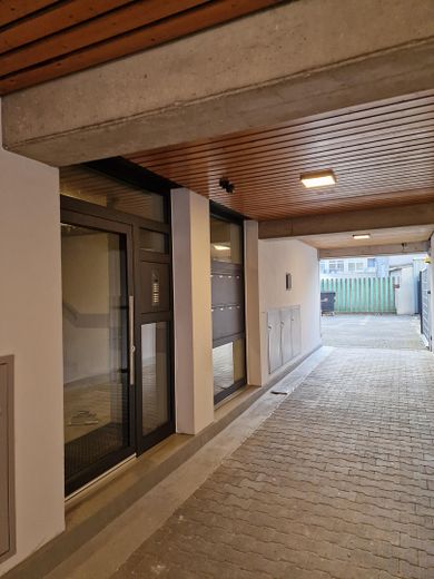 Pierwszy wynajem po remoncie generalnym - luksusowe 3-pokojowe mieszkanie w centralnej lokalizacji Trewiru – Hauseingang