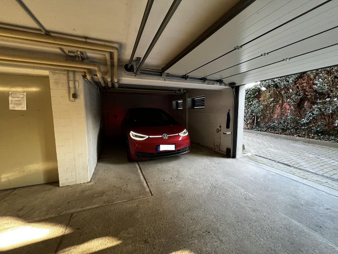 Zentral & grün: 3-Zimmer-Wohnung mit Garten & EBK in Hehlentor – Tiefgaragenstellplatz