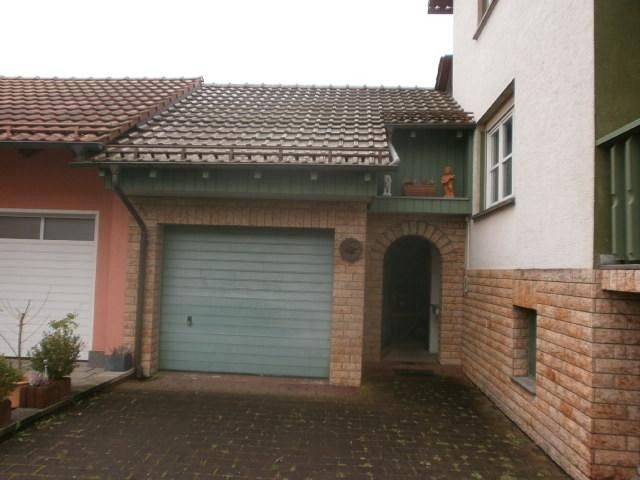 Sich selbst bezahlendes Haus – Garage