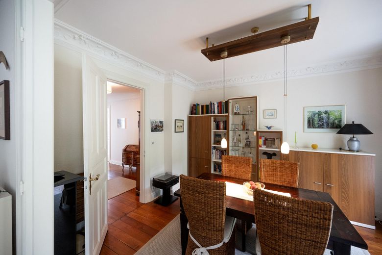 Bellissimo appartamento d'epoca in Ulmenstraße presso Stadtpark - da privato – Esszimmer