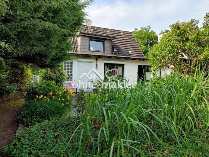 Einfamilienhaus mit großem Garten in Hamburg Iserbrook – Foto 1