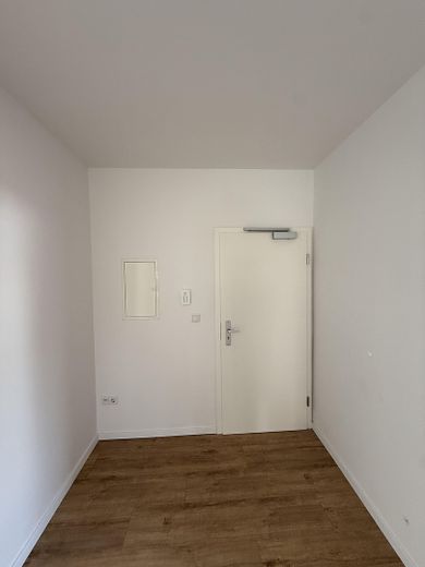 ¡Magnífico apartamento de 3 habitaciones con balcón! – Eingang