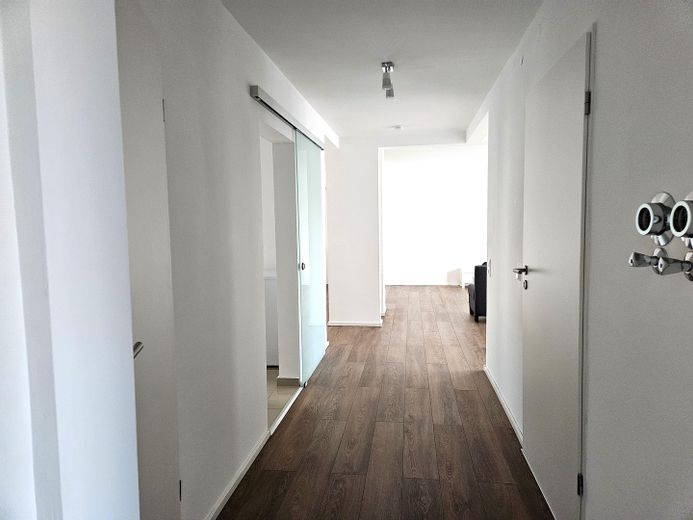 Großzügiges Wohnen auf 122,50 qm zur Miete, in gehobener Lage – Flur