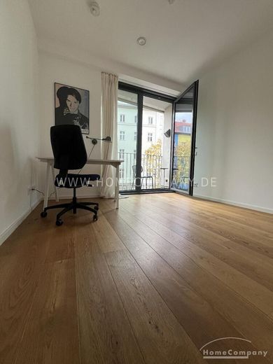 Helle, möblierte 3-Zimmer-Wohnung mit zwei Balkonen im Herzen von Berlin-Mitte – be20967e9619343b1af15bcd4ff5f4feecb0e889.jpg