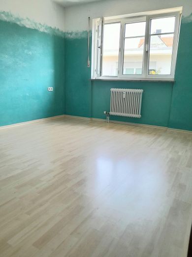 Ruhige, schön geschnittene 3-Zimmerwohnung in bester Lage ohne Provision – Schlafzimmer, kühle Nordseite