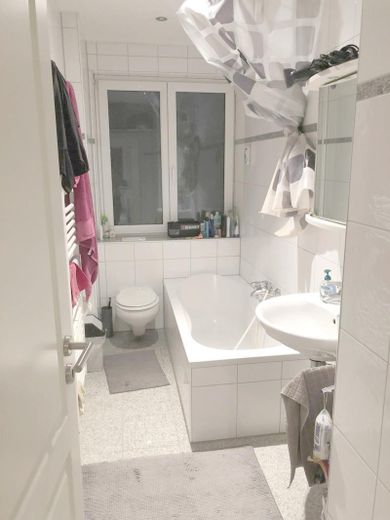 Sehr schöne gepflegte 2 Zi – Wohnung mit EBK in Würzburg Sanderau – Foto 3