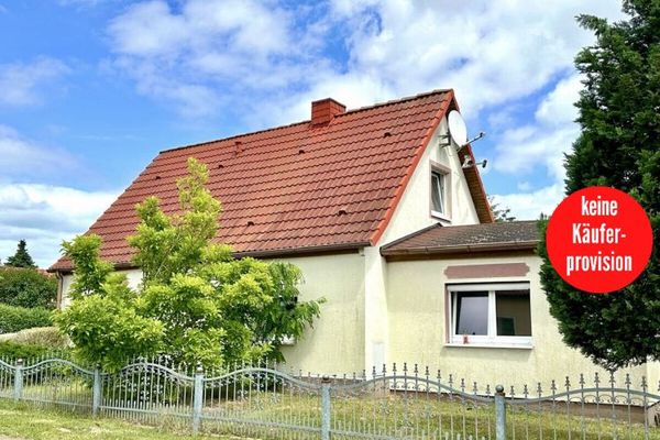 HORN IMMOBILIEN ++ आरक्षित++ Lebehn में एकल-परिवार का घर – झील के निकट बड़े भूखंड के साथ रहना