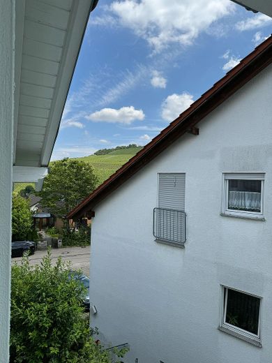 Charmante 3-Zimmer-Wohnung mit Sonnenbalkon in Cleebronn – Foto 5