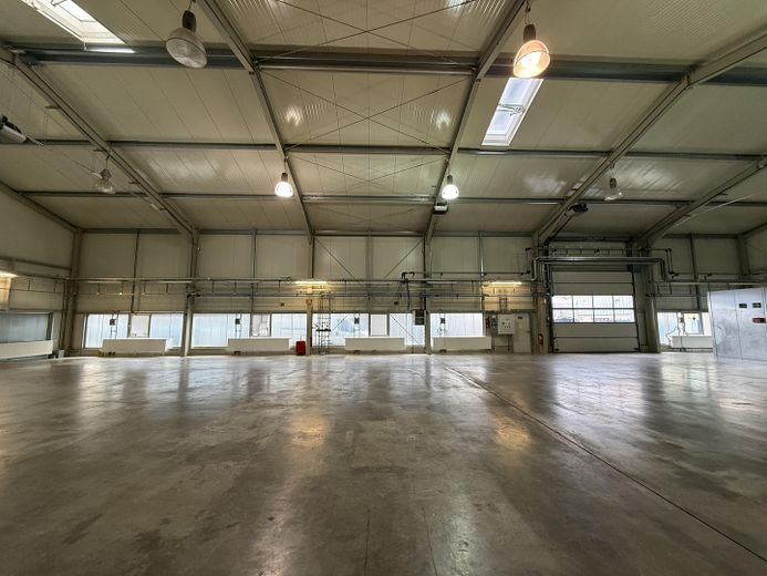 Moderne freitragende Halle mit Bürofläche zu vermietenm, Mühllach, Röthenbach – Foto 28