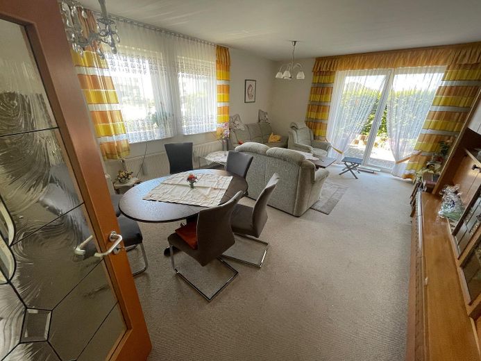 Wohnzimmer, Blick vom Flur