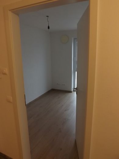 Uygun konumda modern üç odalı daire – Kinderzimmer