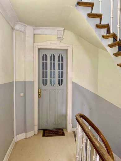 Appartement ancien de 2 pièces avec balcon – entièrement meublé, 57 m² à Winterhude, près du Stadtpark – Wohnungstür