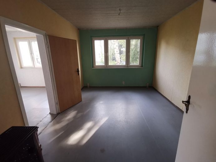 Von Privat: Mehrfamilienhaus mit 24WE in Gemeindekern von 02959 Schleife – Wohnung Beispiel