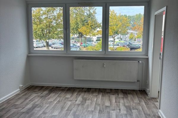 Zemin katta 1,5 odalı daire *0112*