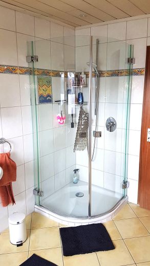 Dusche im OG