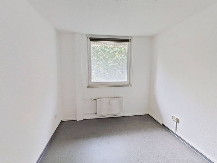 SADECE ÖĞRENCİLER VE MESLEKİ EĞİTİM GÖRENLER: Münster-Kinderhausen'de 4 kişilik paylaşımlı dairede aydınlık WG odası – Ansicht I: WG-Zimmer