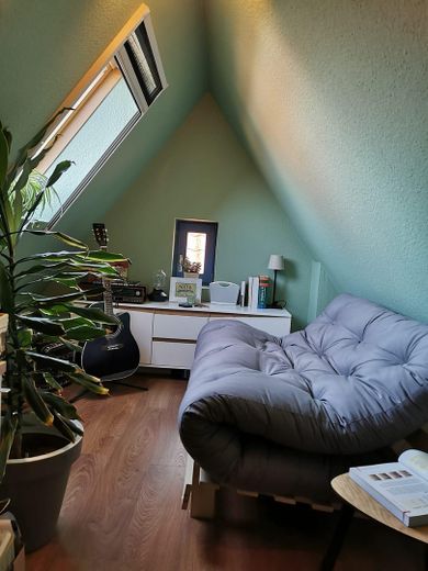 Traumhafte Dachgeschosswohnung – Zimmer 2
