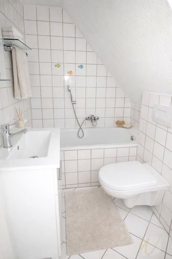 Charmantes Schieferhaus mit historischem Flair - liebevoll modernisiert und sofort zum Verlieben – Badezimmer