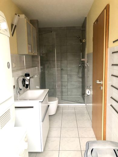 Traumwohnung mit Schleiblick – Duschbad