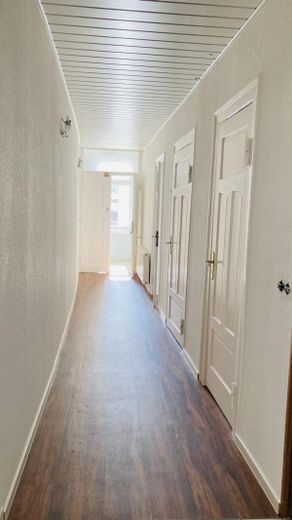 Flur zu Eingangstür