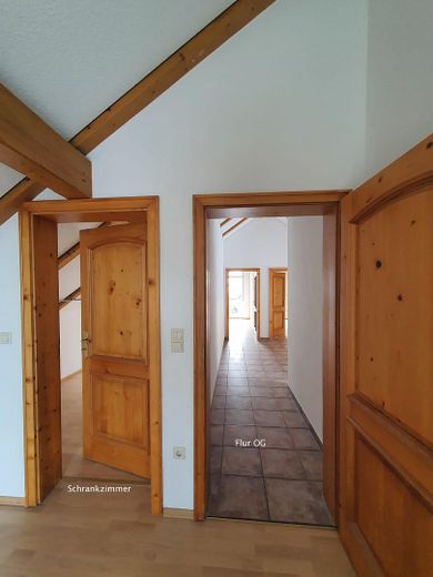 Due immobili versatili in un unico pacchetto /  È possibile anche la vendita separata! – Haus 8b Schlafzimmer