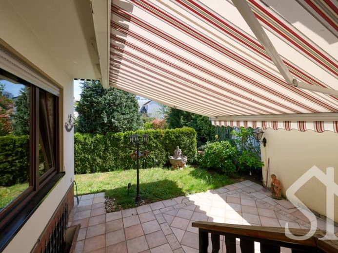 Top-Lage in Langen:
Freistehendes EFH mit sonniger Terrasse und großem Potential – फोटो 1