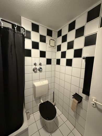 Investoren & Kapitalanleger aufgepasst - Attraktive Wohnung mit Stellplatz in KASSEL – Badezimmer