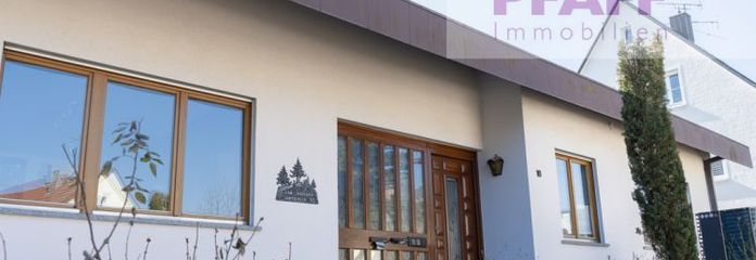 Знайдіть свій дім у Вельшингені! 4-кімнатна квартира з сучасною ванною кімнатою, кухнею та балконом у будинку на 2 сім'ї
