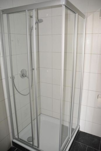 3-Zimmer Whg - ruhige aber zentrale Lage - saniert * sofort frei * – Foto 9