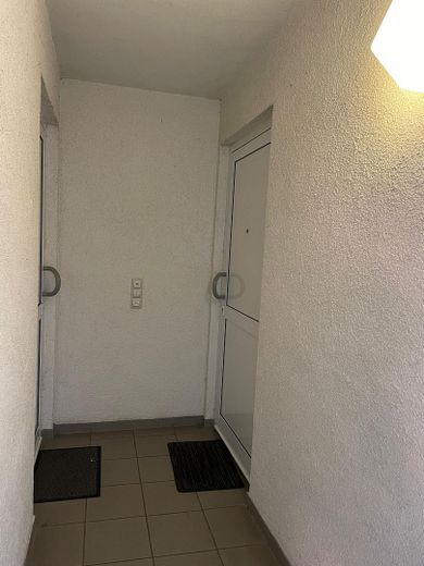 Zwei-Zimmer Traumwohnung in Sinsheim zu verkaufen – Eingang 