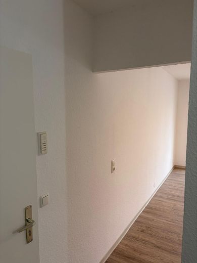 Renovierte 1-Zimmer-Wohnung mit Balkon und EBK in Bretzenheim – Foto 5