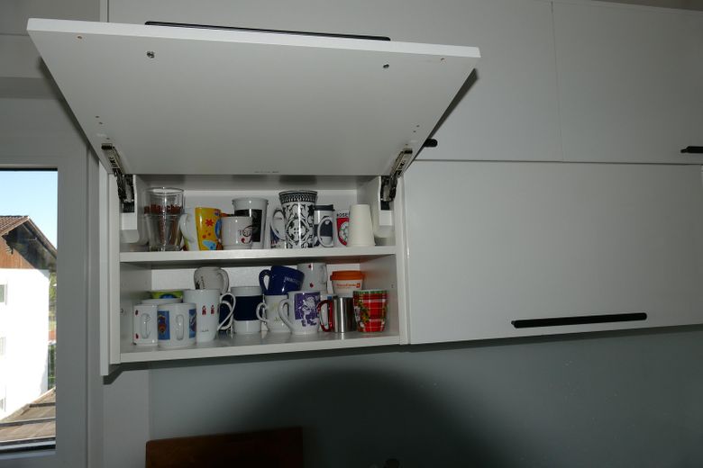 PROVISIONSFREI! Exklusives 4-Zimmer Penthouse in ruhiger Lage in Rosenheim Süd – Klapptüren